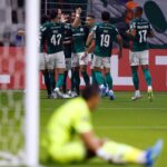 Com retranca, Palmeiras vence Bragantino e segue invicto