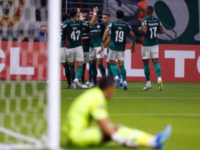 Com retranca, Palmeiras vence Bragantino e segue invicto