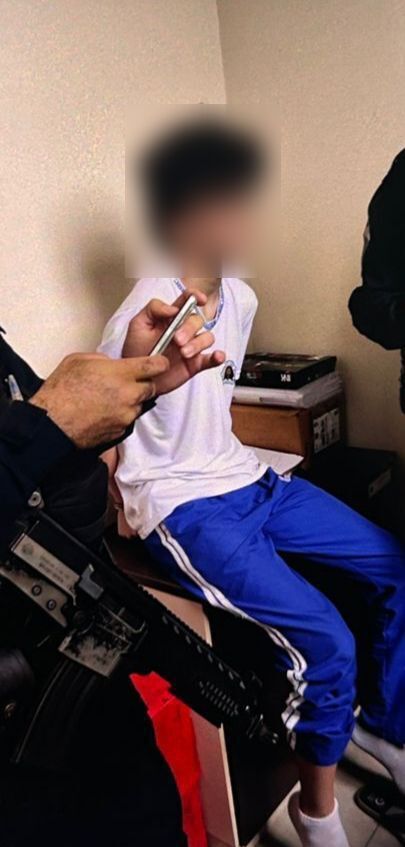 Adolescente se entrega após ataque em escola; mortos e feridos