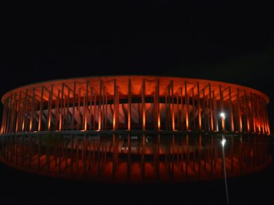 Brasília ilumina monumentos no Maio Laranja contra violência infantil