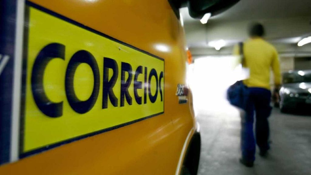 Durigan prevê prejuízo de R$10 bilhões nos Correios