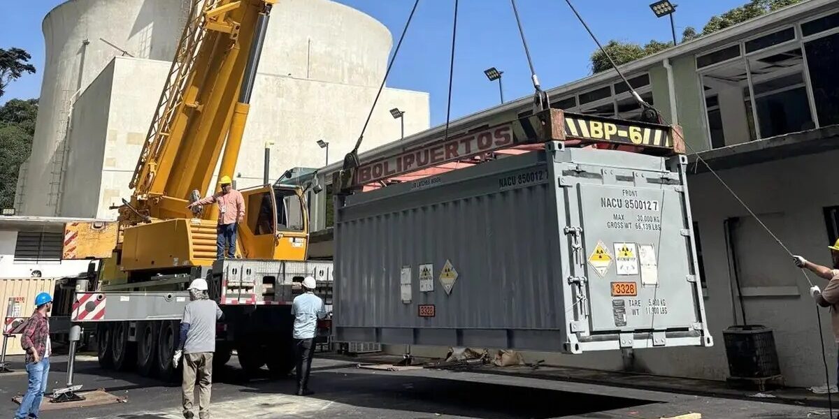 EUA extrai urânio venezuelano em operação-relâmpago