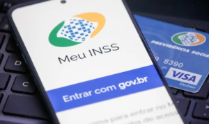 INSS alerta beneficiários no WhatsApp sobre prova de vida