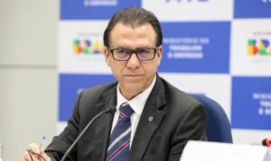 Marinho: Congresso precisa encarar 6x1 e apps