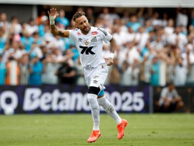 Neymar marca, Santos vence Bragantino e deixa o Z4