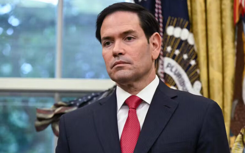Rubio e Lavrov discutem Ucrânia em ligação em meio a ataques
