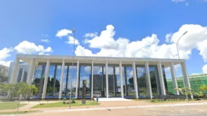 TJDFT condena clínica por laudo falso de tomografia