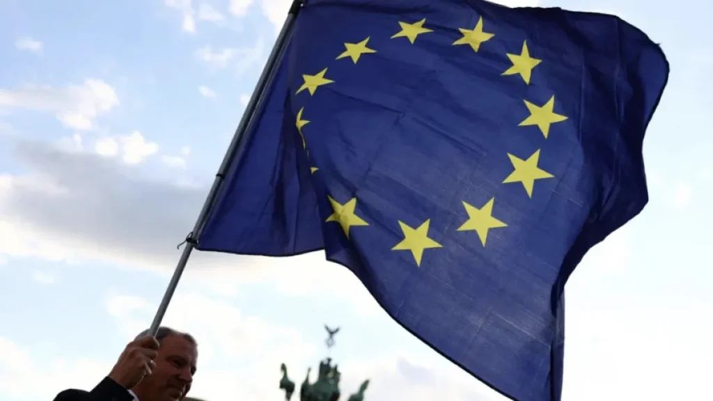 UE enfrenta crise migratória e ofensiva da ultradireita