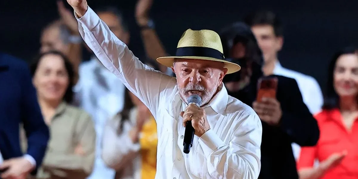 Lula sanciona lei que endurece penas para crimes sexuais com IA