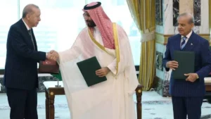 Arábia Saudita, Turquia e Paquistão fecham pacto militar